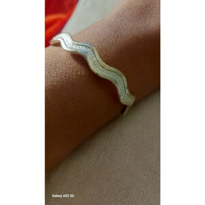 Silver wave bracelet